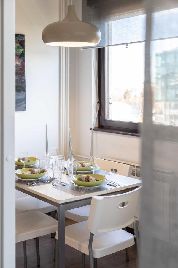 Modern Apartment Near Faculty Of El Engineering Zagabria Esterno foto